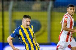 包含拳击淘汰赛焦点战：漠南麒麟队淘汰对手天山旋风队，外线火力全开。关键战拿下信心的词条-九博体育