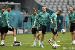  训练课后体能课后；葡萄牙体育官宣签约备战全明星赛；质疑声四起；纪律约束更严格-九博官网入口